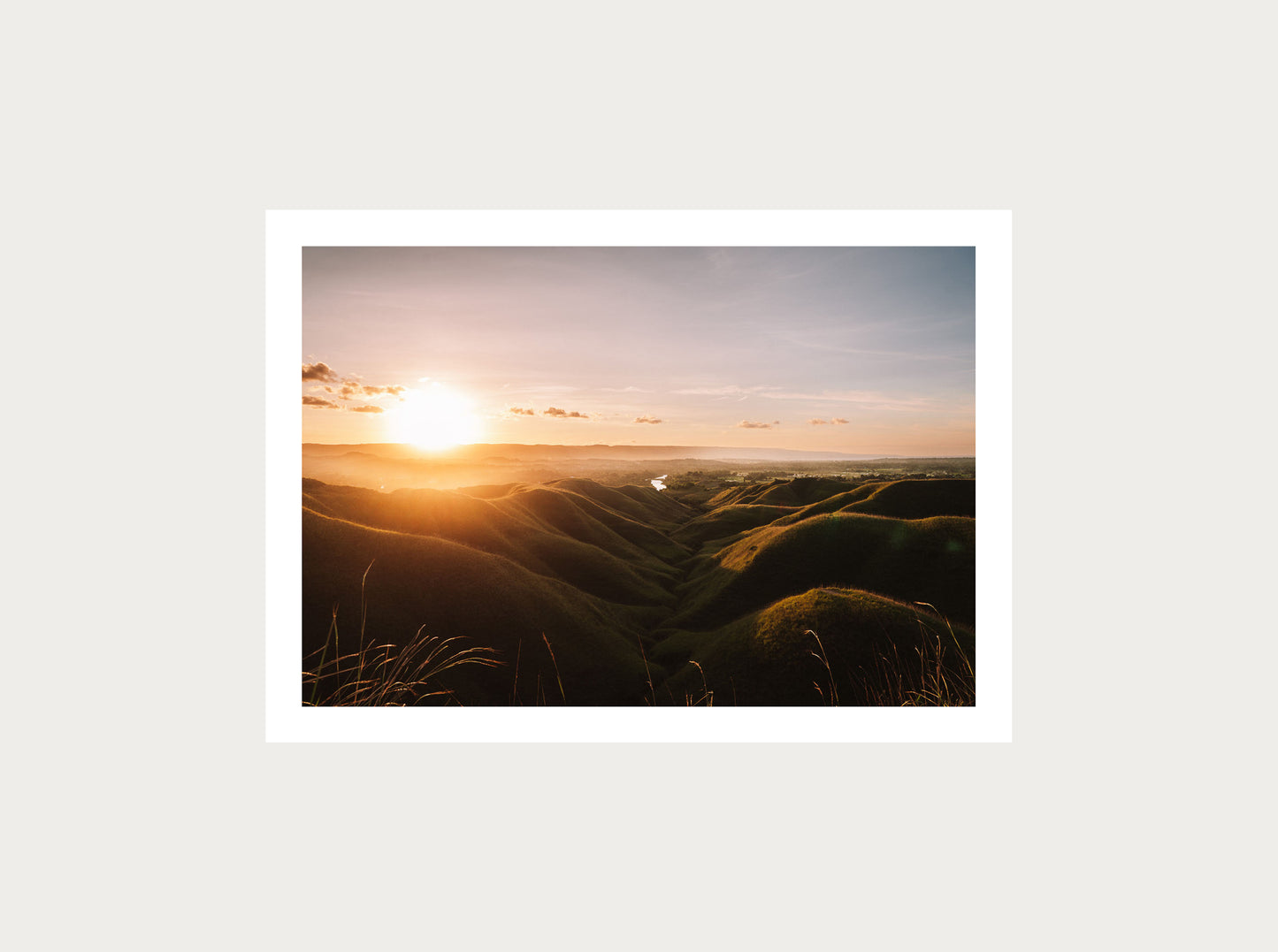 Coucher de soleil sur les collines