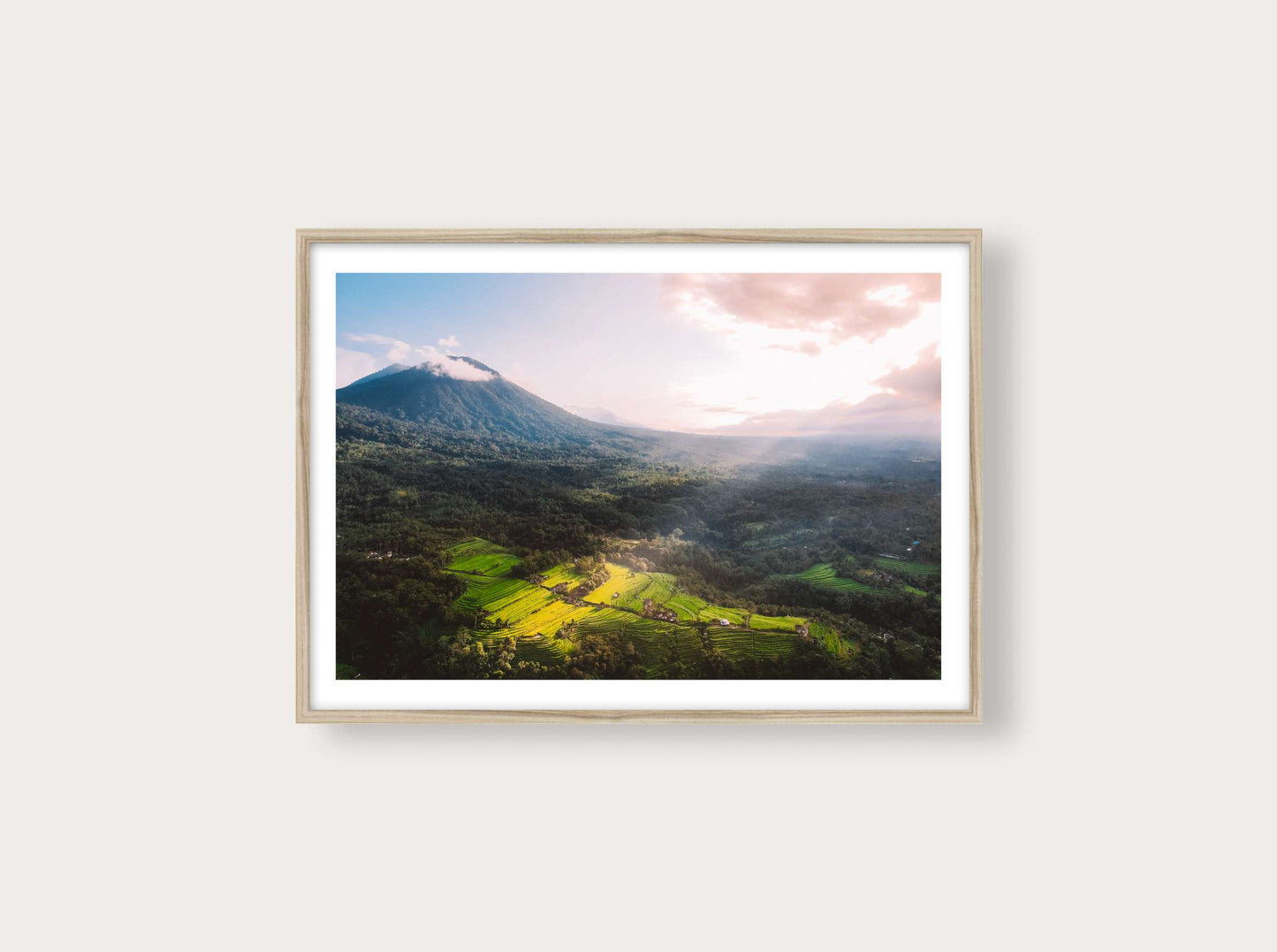 Lever du soleil sur un champ de riz depuis Bali