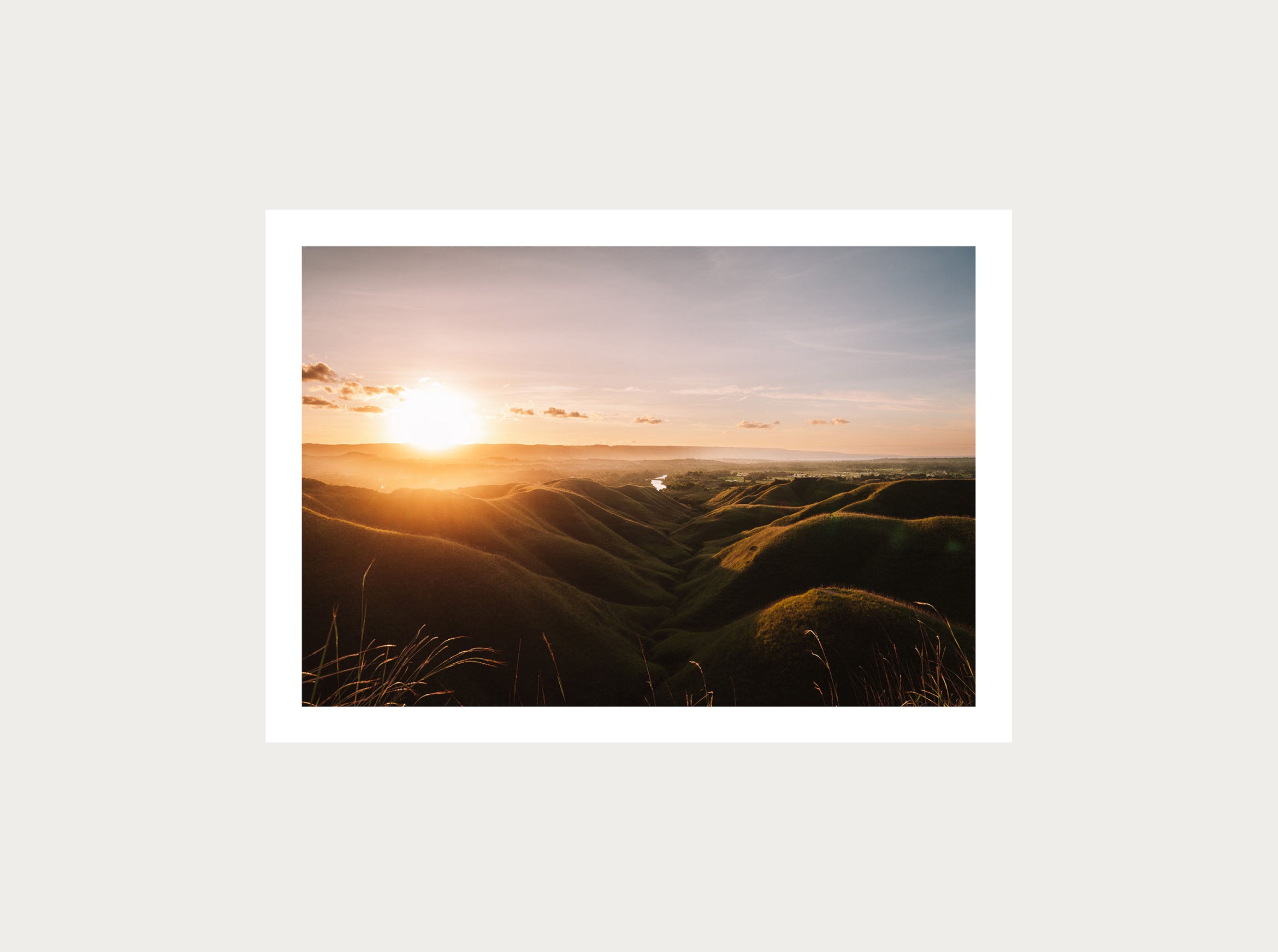 Coucher de soleil sur les collines