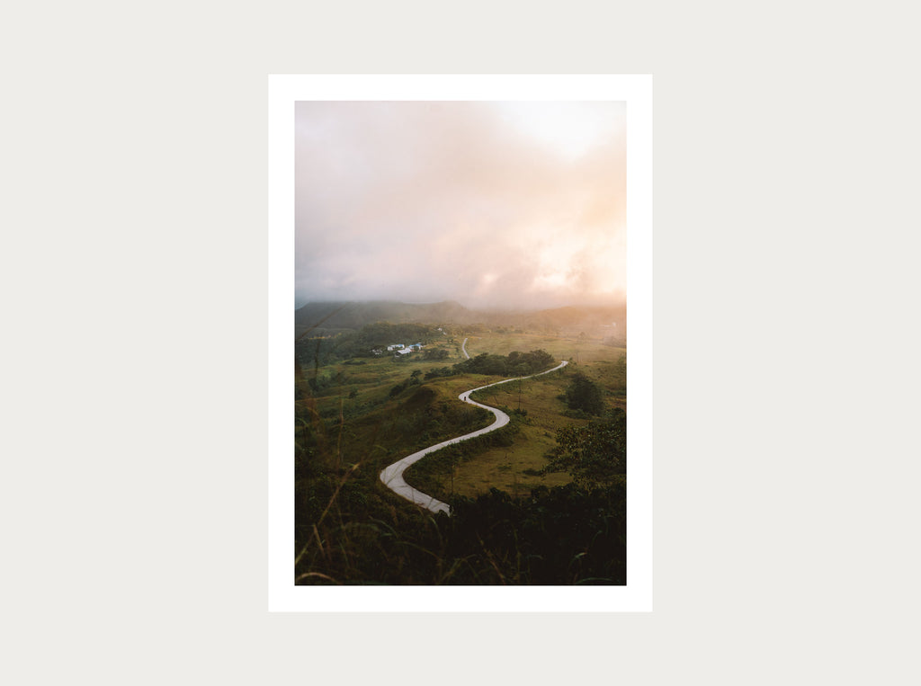 Route au coucher du soleil